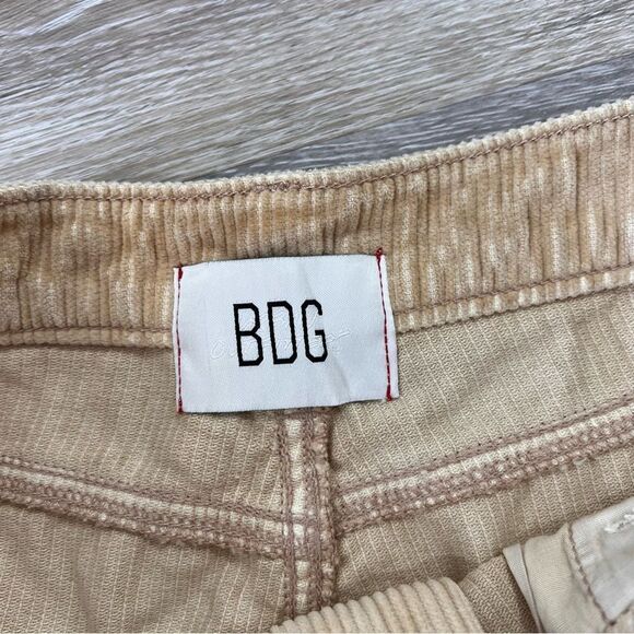 Urban outfitters BDG high rise mom corduroy pants‎ - Picture 7 of 9